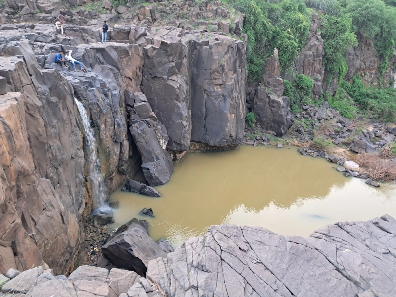Palardhuna waterfall in Kutch Gujarat